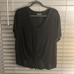 Flowy v neck navy tshirt with tie in the front